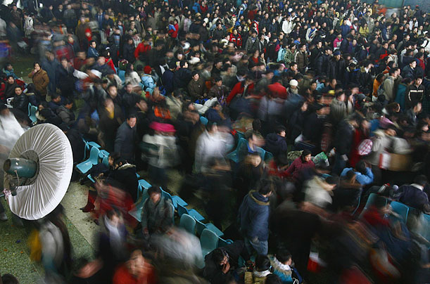 中国雪灾图片：中国遭遇极度深寒